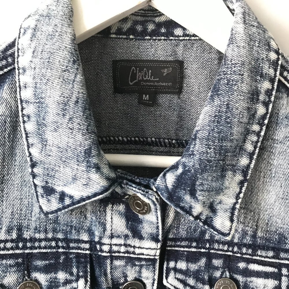 Cropped Acid Wash Denim Vest - Picture 3 of 6